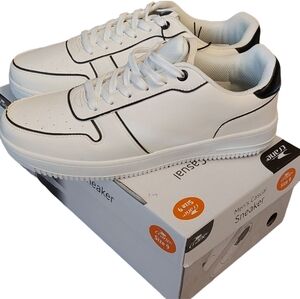 Crane White Casual Sneakers NEW In Box Unisex Men's 9 Women's 11